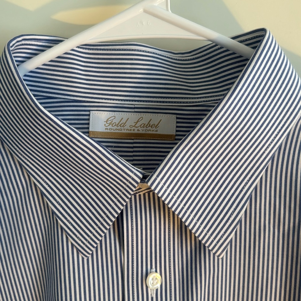 Gold Label Roundtree and Yorke 17 1/2 36/37 blue and white men’s TALL shirt